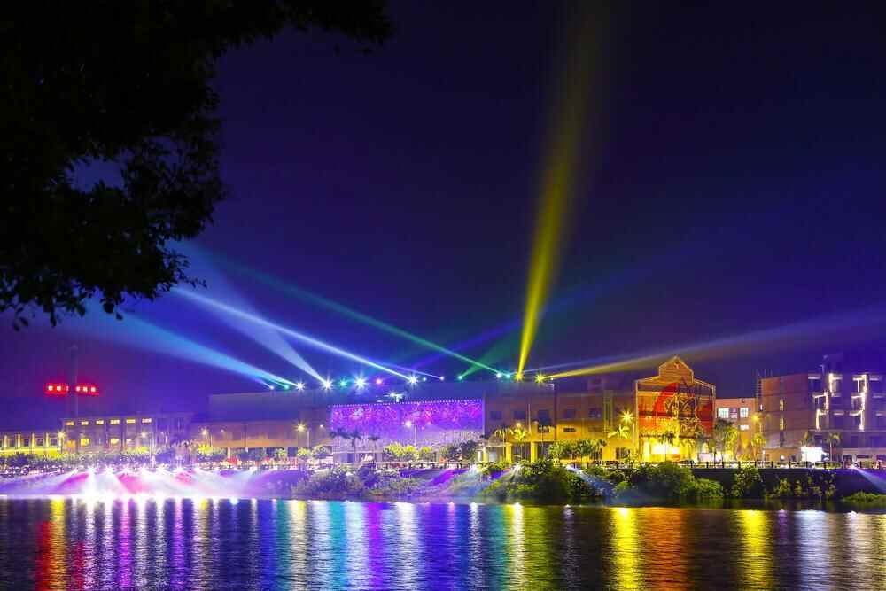 假日劫 视频缩略图