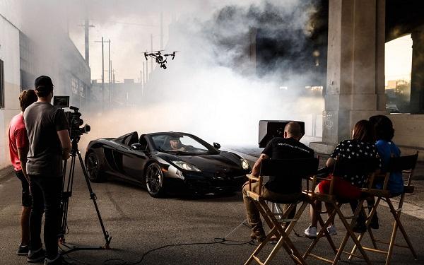 决战发财日 视频海报