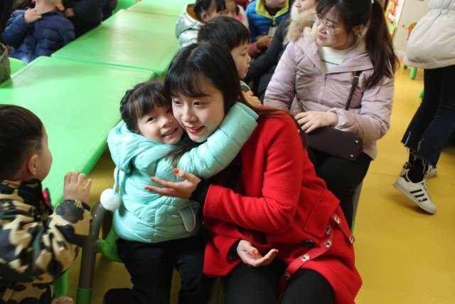 借来的100天 视频海报