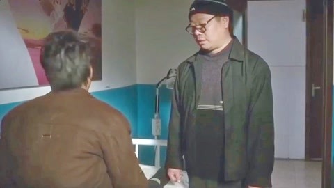 会长的贴身校花 视频缩略图