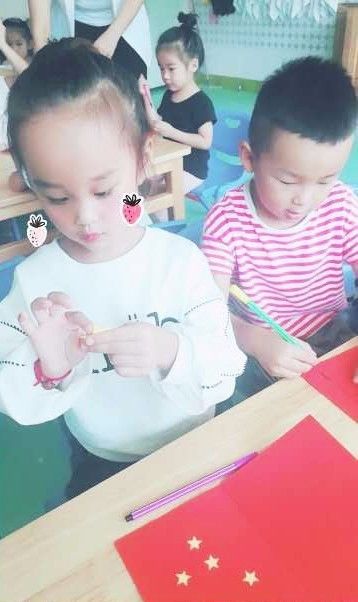 侏罗纪世界3 视频缩略图