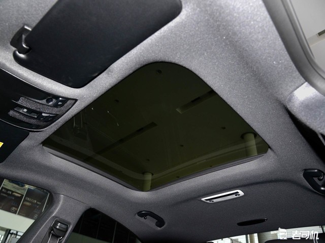 伤物语 -历与吸血鬼 视频缩略图