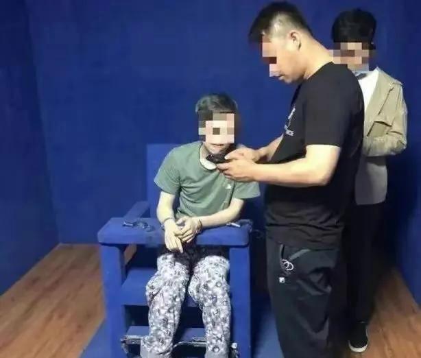 以假乱真：赝品的真实故事 视频海报