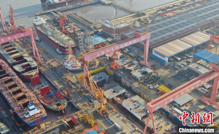 伟大的伟 视频海报