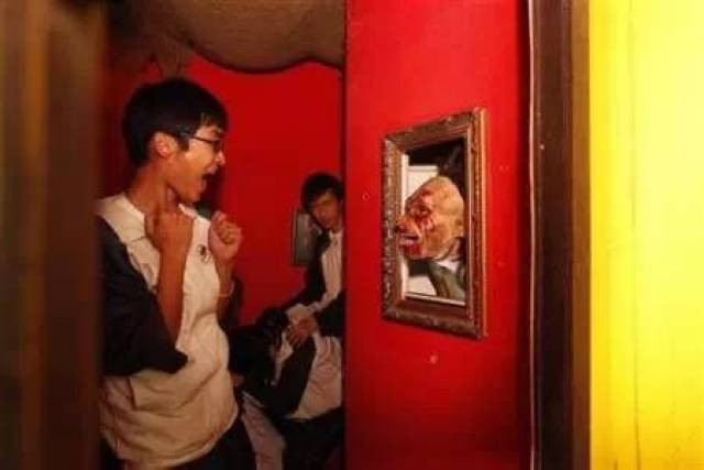 修女也疯狂2 视频缩略图