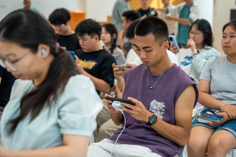 兄弟，请注意 视频缩略图