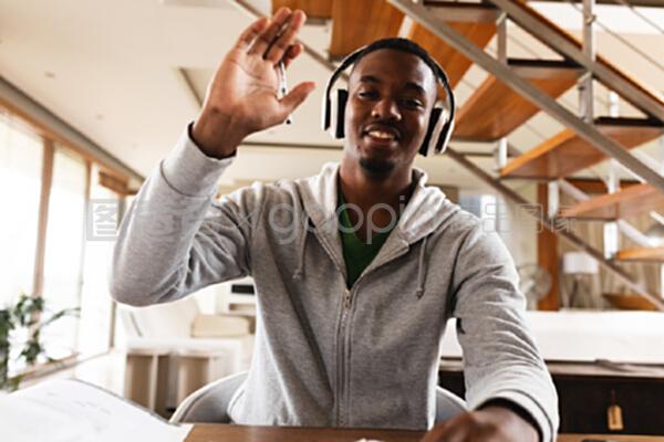 借口公司 Alibi.com 视频海报