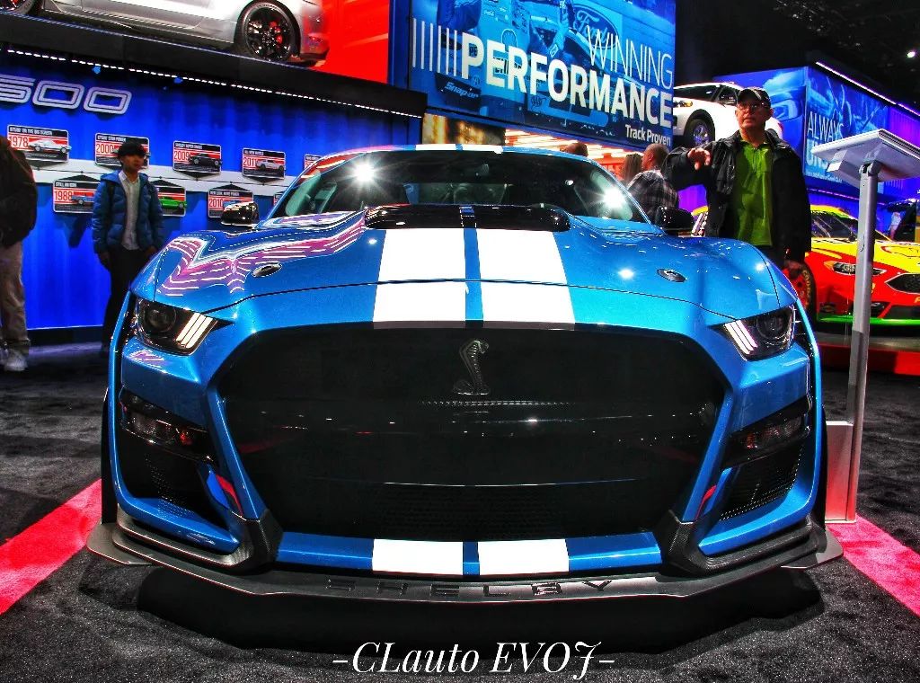 双腿生风 视频缩略图