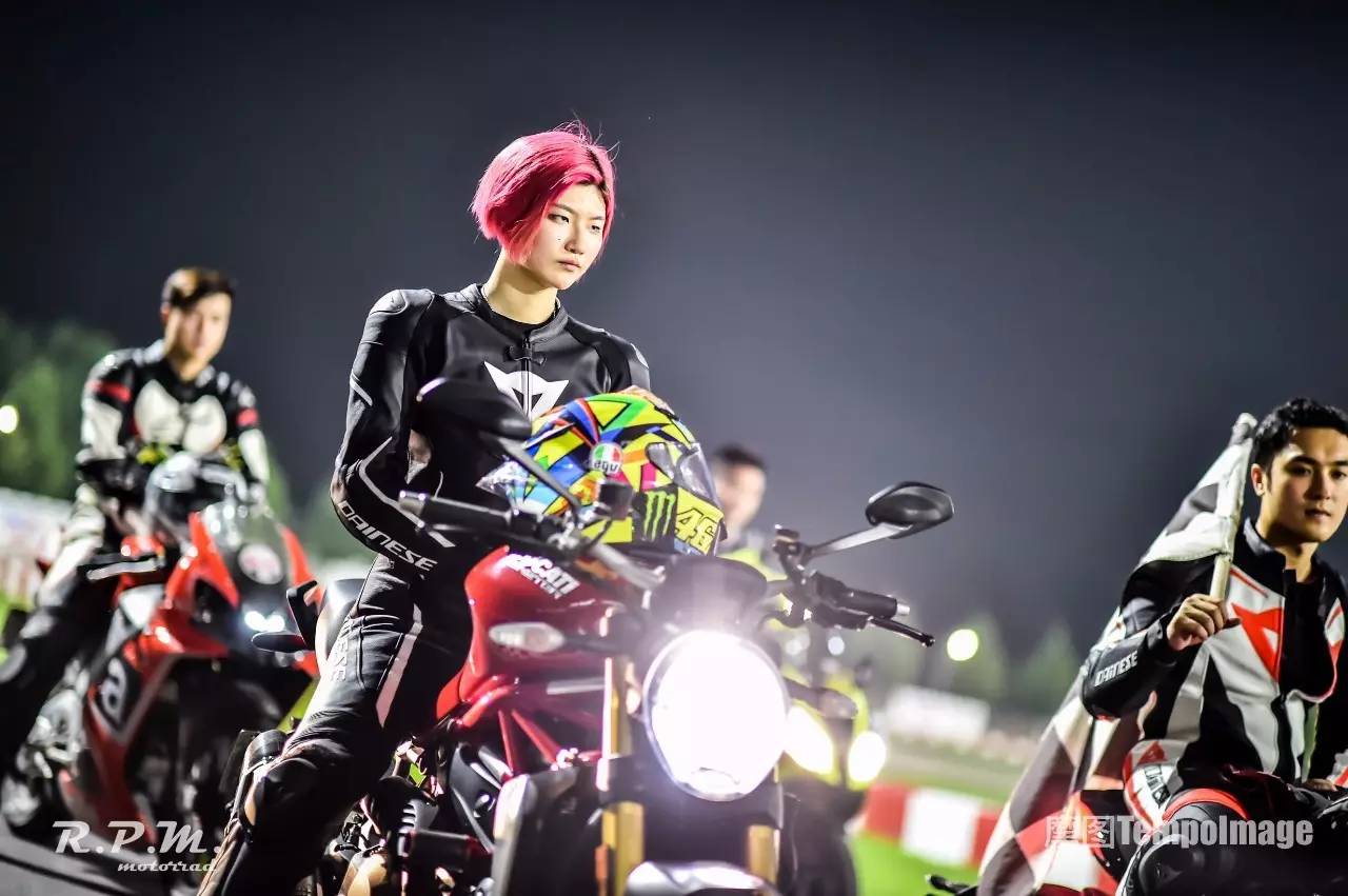 侠盗高飞 视频缩略图