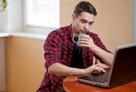 嘿店 视频缩略图