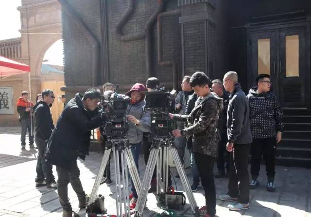 保卫战队之出动喇！朋友！ 视频缩略图