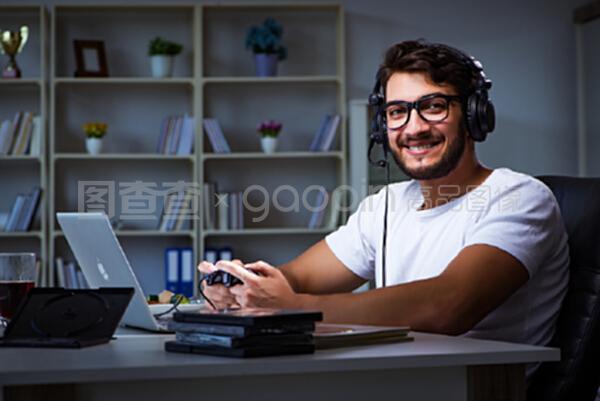 侵入者 视频缩略图