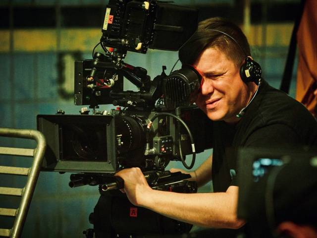 假偶成真 视频缩略图