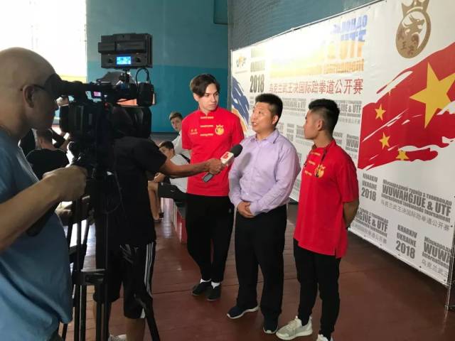 冒牌财神爷 视频缩略图