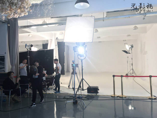 国王与我 视频缩略图