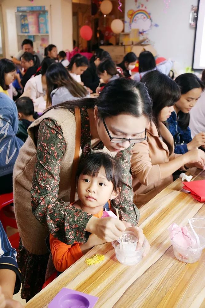 侏罗纪入侵 视频海报