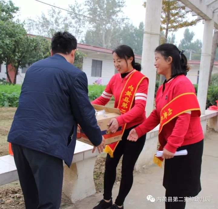 儿大不由爹 视频缩略图