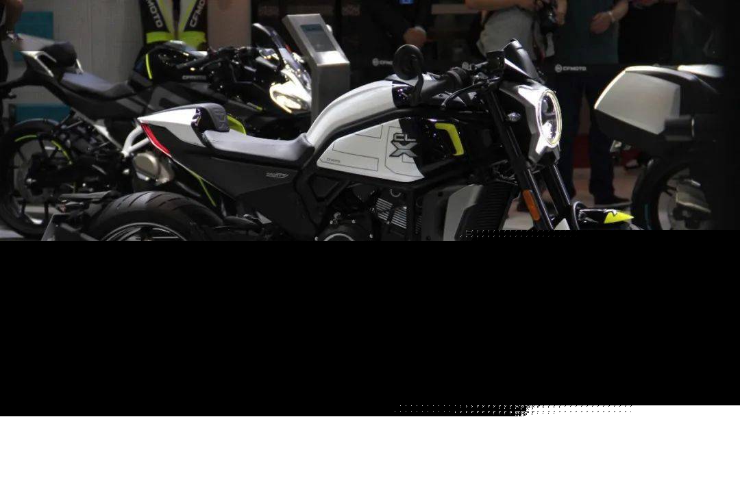 体育俱乐部 视频缩略图