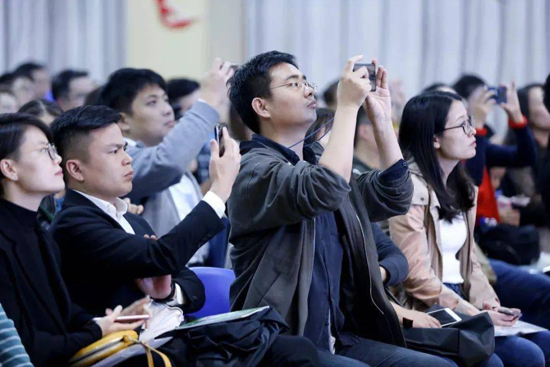 只属于我 视频缩略图