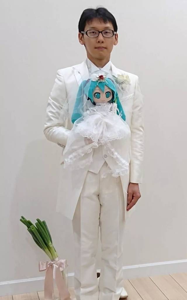 在／其中 视频海报