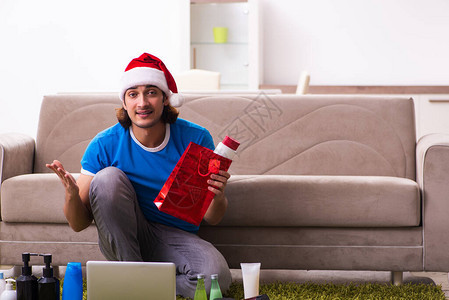 决战发财日 视频缩略图