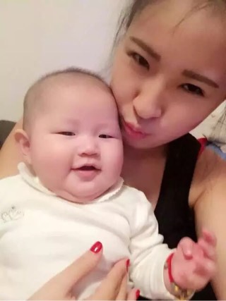 乌鲁木齐的天空 视频主图