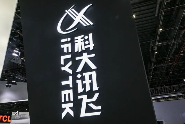 伊丽莎 施莱辛 不同的动物 视频缩略图