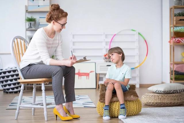 你好！梅芳草 视频缩略图