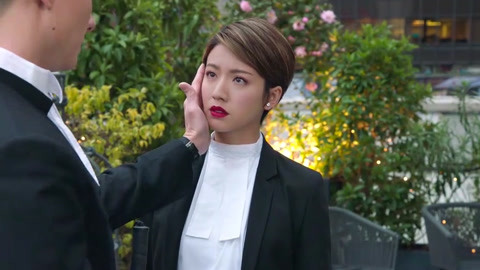 偷窥者 视频缩略图