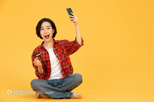 传奇的诞生（原声版） 视频缩略图